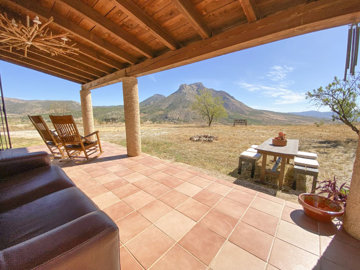 vh2838-country-house-for-sale-in-velez-rubio-