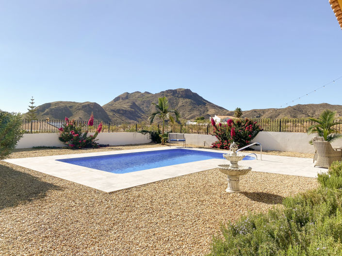 Image No.2-3 Bed Villa for sale