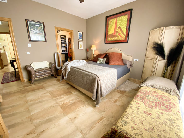 Image No.24-3 Bed Villa for sale