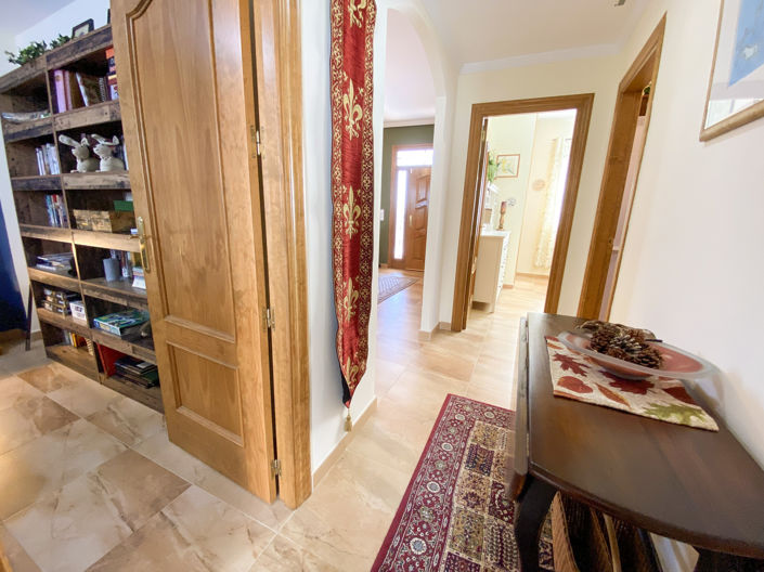 Image No.37-3 Bed Villa for sale