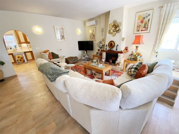 Image No.28-3 Bed Villa for sale