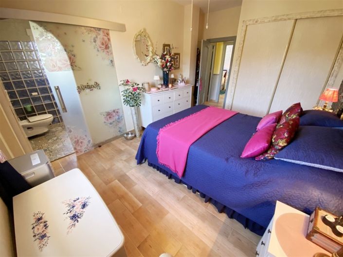 Image No.34-3 Bed Villa for sale