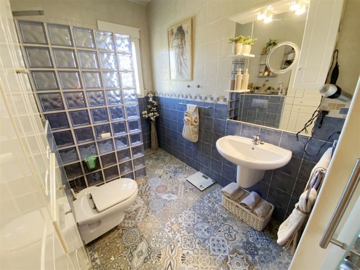 Image No.35-3 Bed Villa for sale