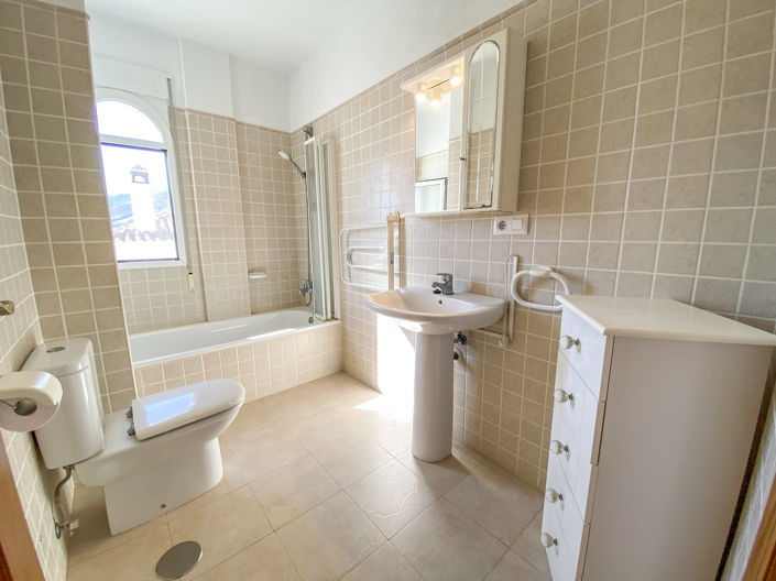 Image No.25-3 Bed Villa for sale