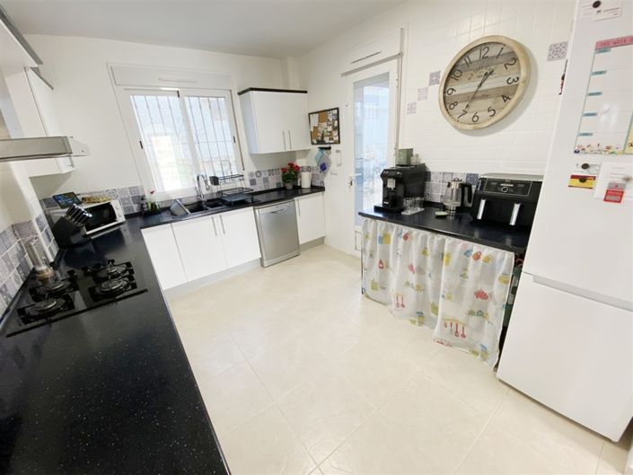 Image No.23-3 Bed Villa for sale