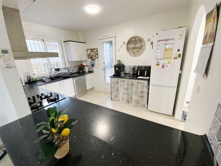 Image No.26-3 Bed Villa for sale