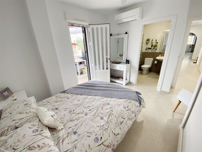Image No.31-3 Bed Villa for sale