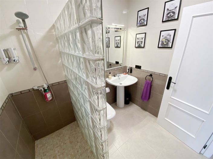 Image No.36-3 Bed Villa for sale