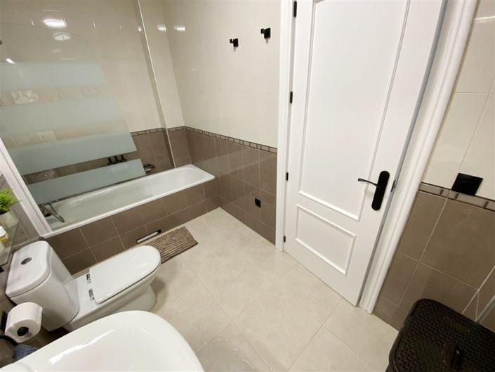 Image No.42-3 Bed Villa for sale