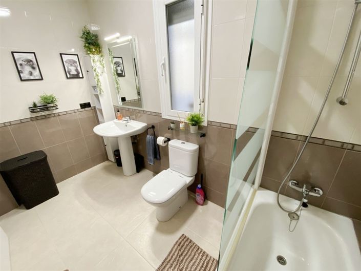 Image No.43-3 Bed Villa for sale