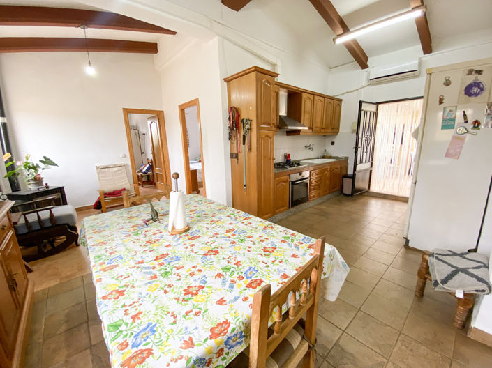 Image No.10-2 Bed Property for sale