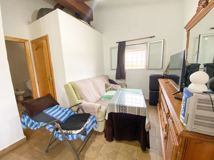 Image No.15-2 Bed Property for sale