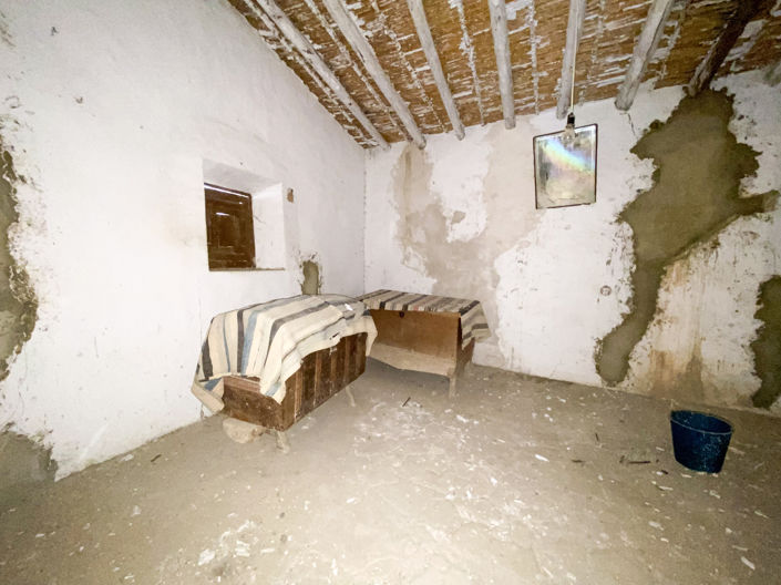 Image No.16-3 Bed Property for sale