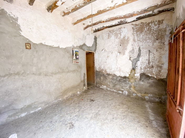 Image No.19-3 Bed Property for sale