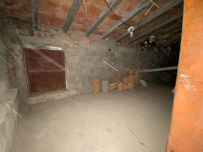 Image No.25-3 Bed Property for sale