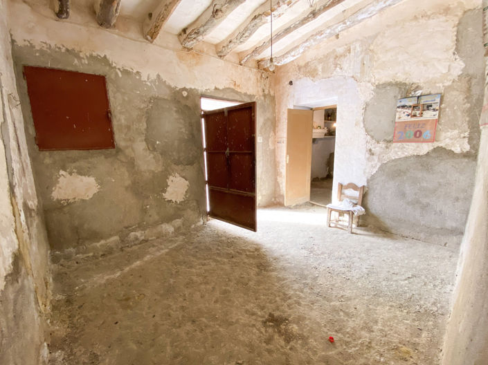 Image No.3-3 Bed Property for sale