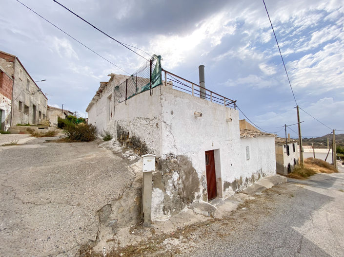 Image No.5-3 Bed Property for sale
