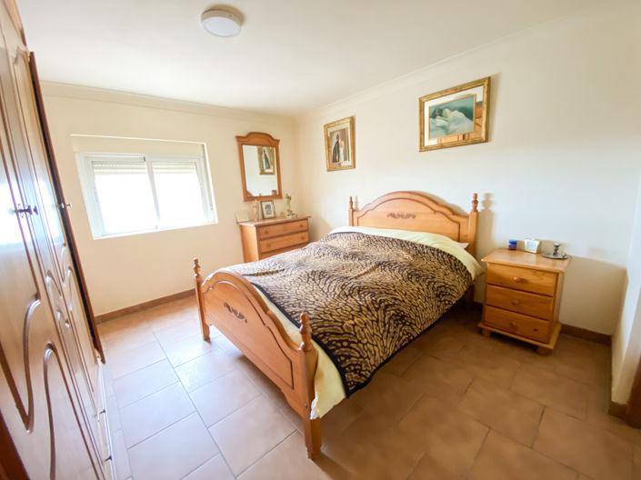 Image No.16-3 Bed Property for sale