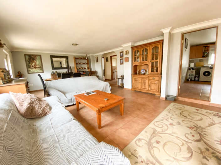 Image No.6-3 Bed Property for sale
