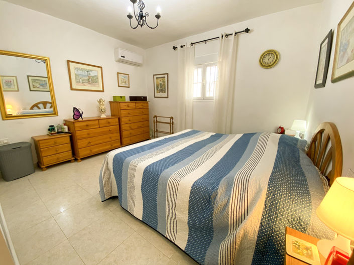 Image No.22-3 Bed Property for sale
