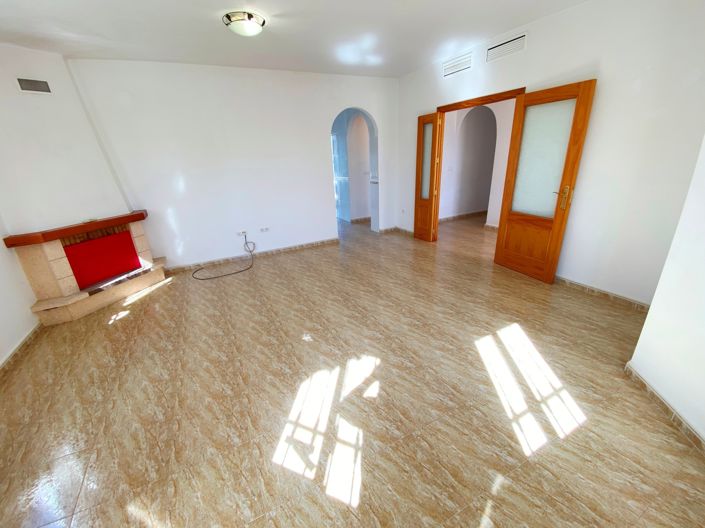 Image No.13-3 Bed Villa for sale