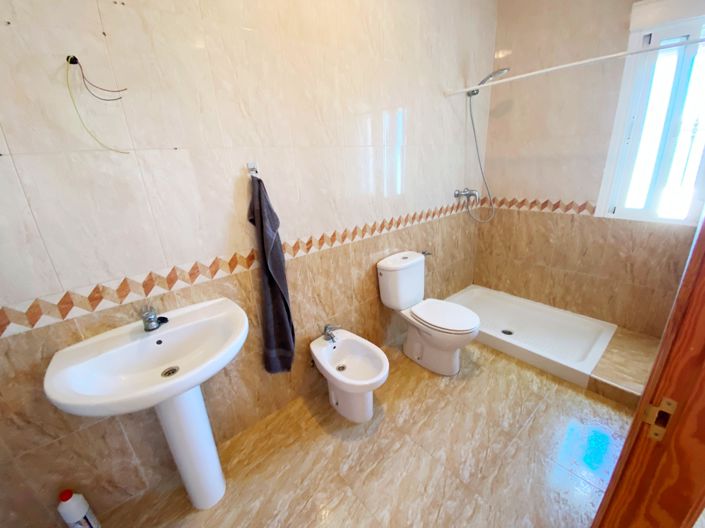 Image No.26-3 Bed Villa for sale