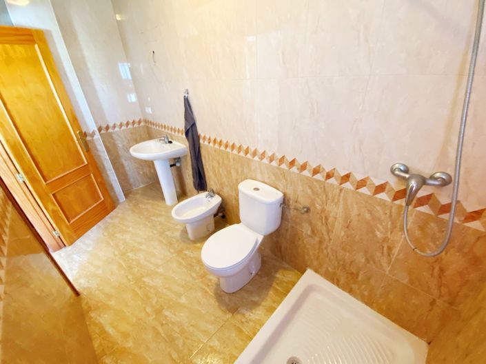 Image No.28-3 Bed Villa for sale