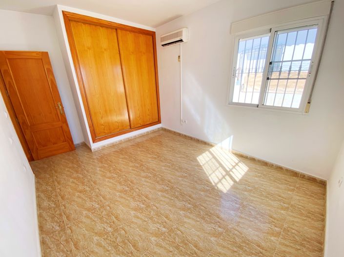 Image No.32-3 Bed Villa for sale