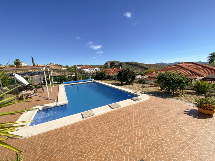 Image No.3-3 Bed Villa for sale