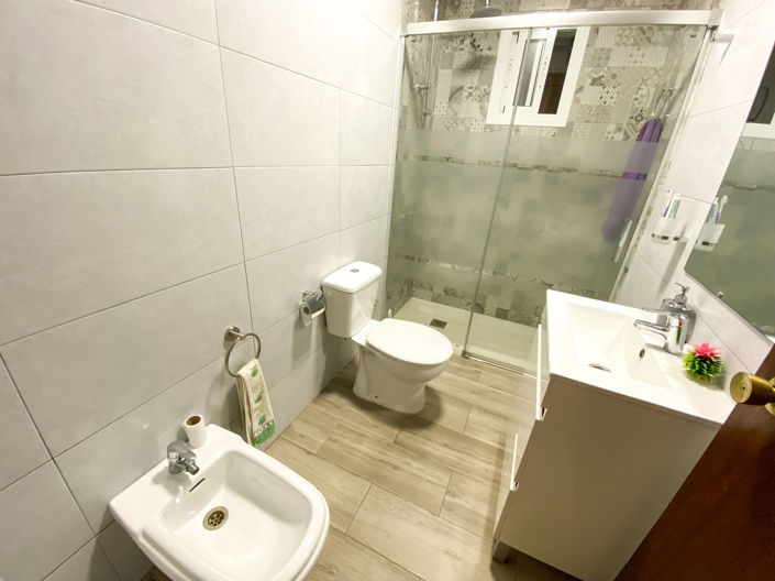 Image No.12-4 Bed Villa for sale