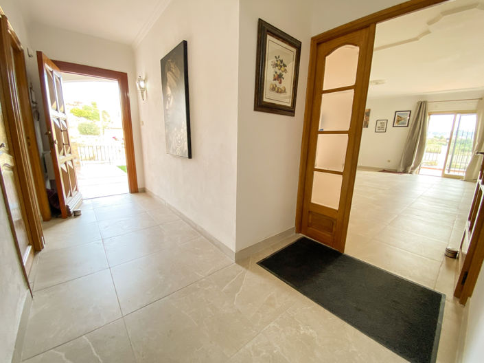 Image No.12-3 Bed Villa for sale