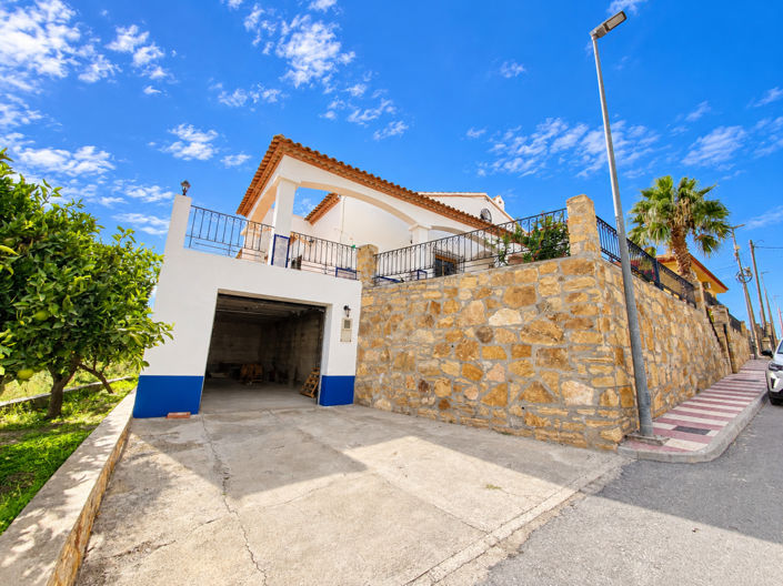 Image No.3-3 Bed Villa for sale