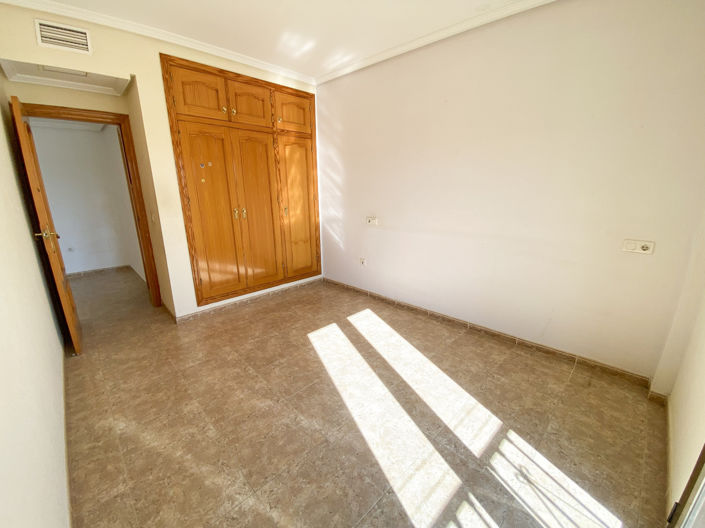 Image No.10-4 Bed Apartment for sale