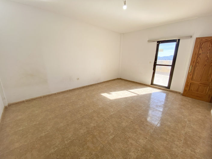 Image No.13-4 Bed Apartment for sale