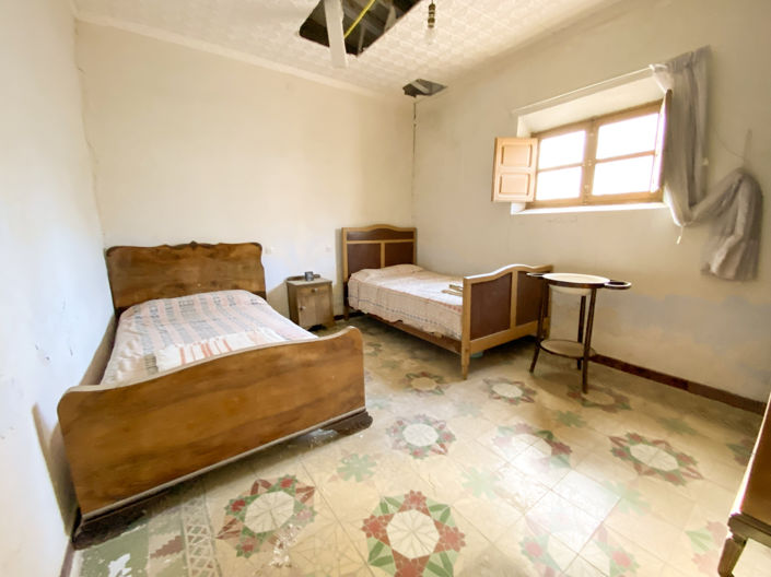 Image No.14-4 Bed Property for sale