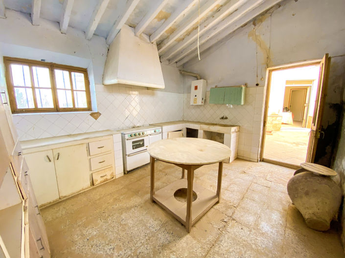 Image No.19-4 Bed Property for sale