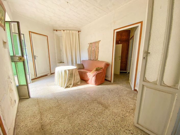 Image No.4-4 Bed Property for sale