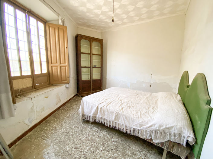 Image No.7-4 Bed Property for sale