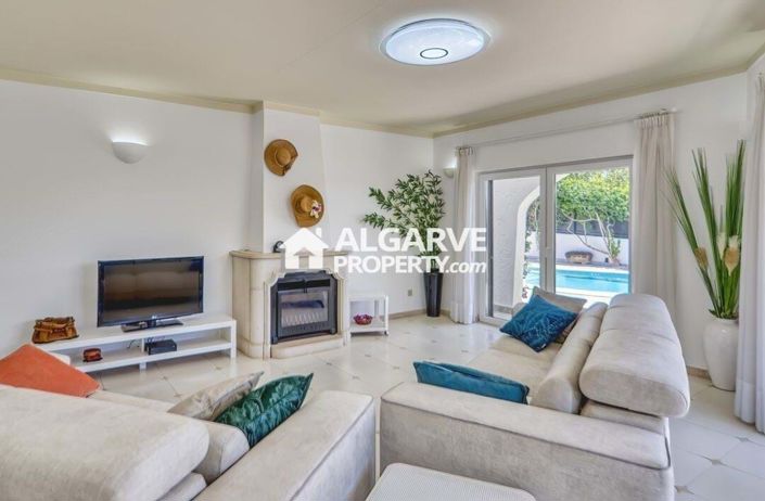 Image No.2-Villa de 7 chambres à vendre à Alporchinhos