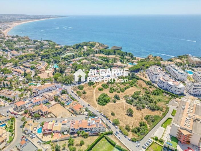 Image No.40-7 Bed Villa for sale