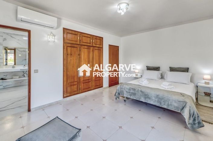 Image No.15-7 Bed Villa for sale