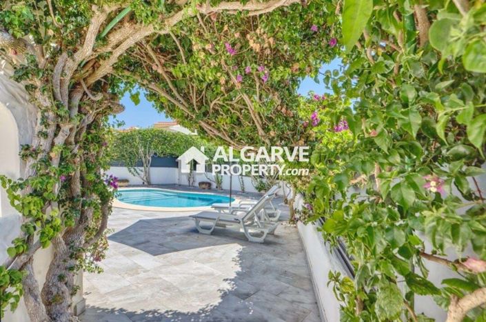 Image No.33-7 Bed Villa for sale