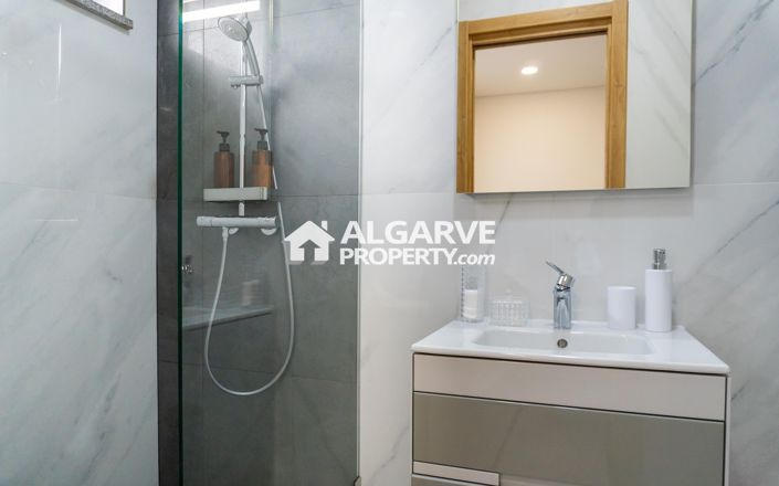 Image No.18-2 Bed Apartment for sale