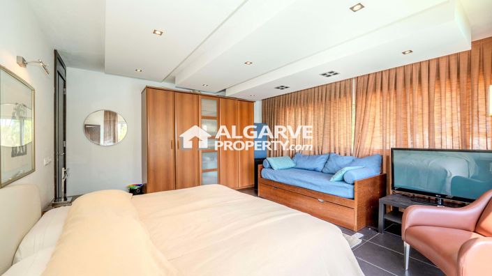 Image No.22-5 Bed Villa for sale