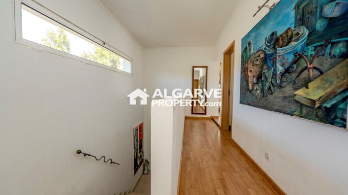 Image No.28-5 Bed Villa for sale