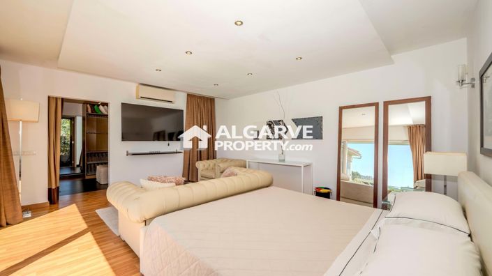 Image No.31-5 Bed Villa for sale