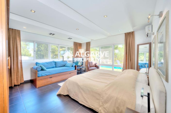 Image No.4-5 Bed Villa for sale