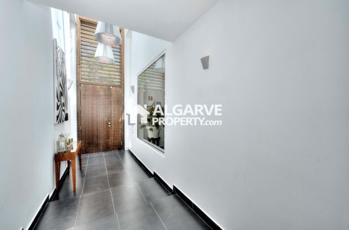 Image No.7-5 Bed Villa for sale