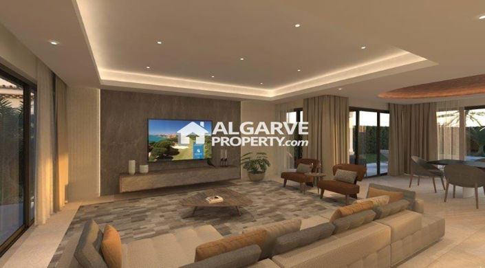 Image No.2-4 Bed Villa for sale