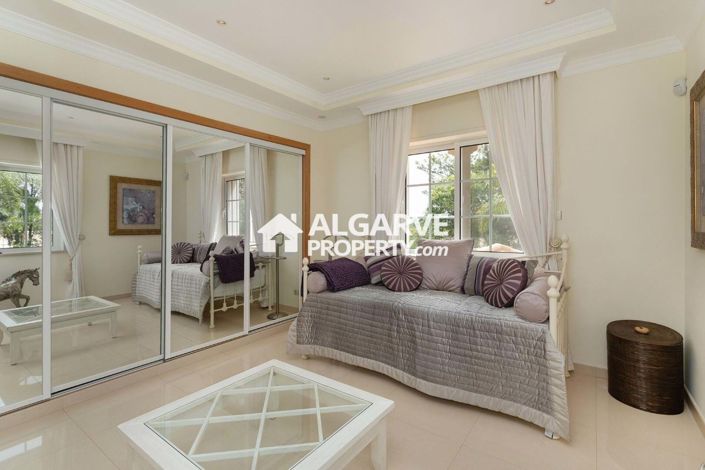 Image No.14-4 Bed Villa for sale